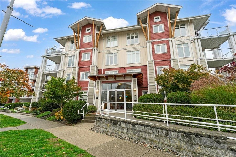 #113 - 4211 Bayview Street, Richmond