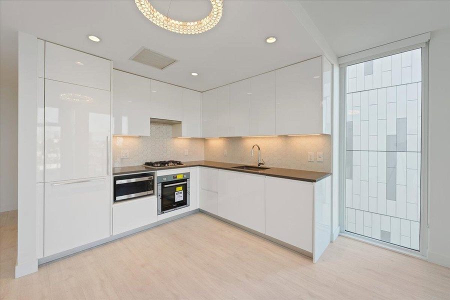 #410 - 8138 Fraser Street, Vancouver